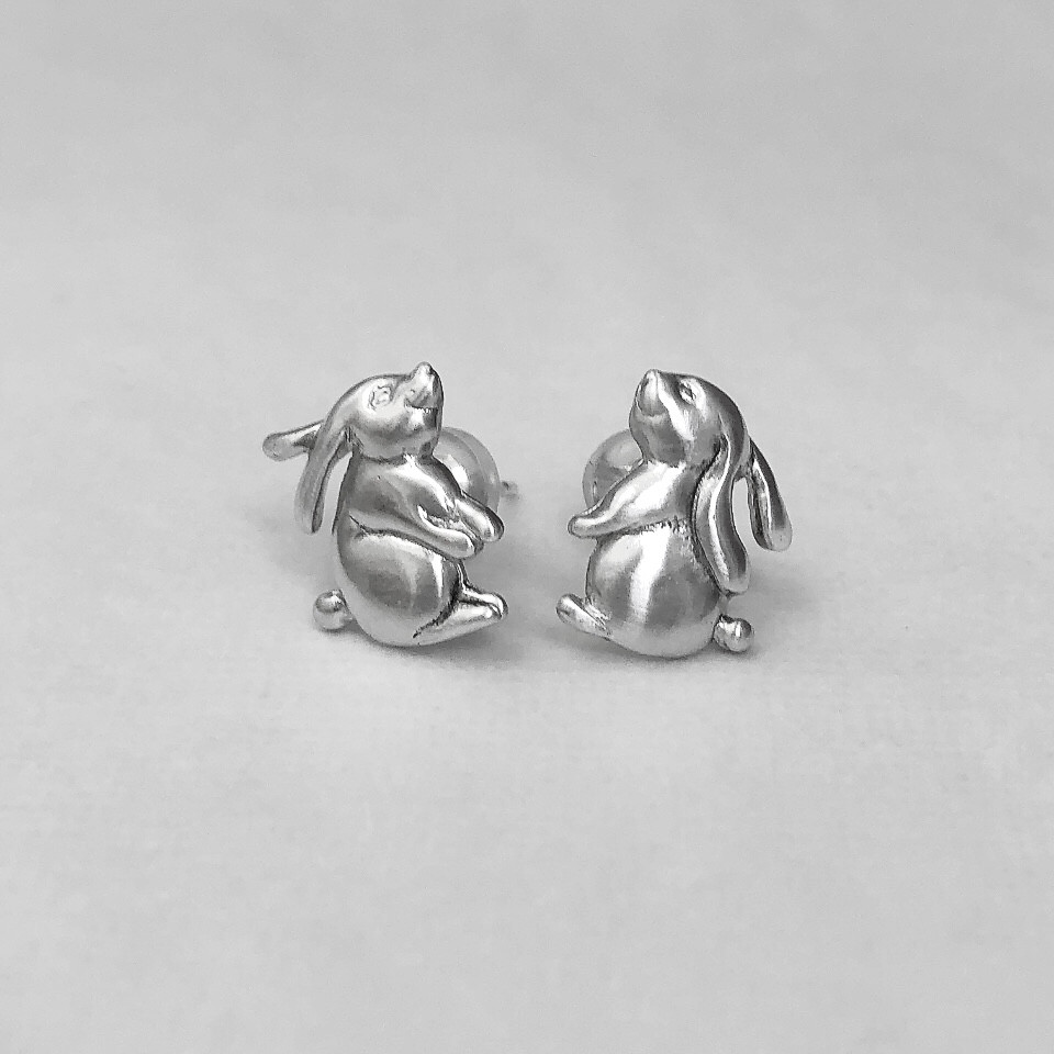 幸せうさぎのピアス ✧ silver