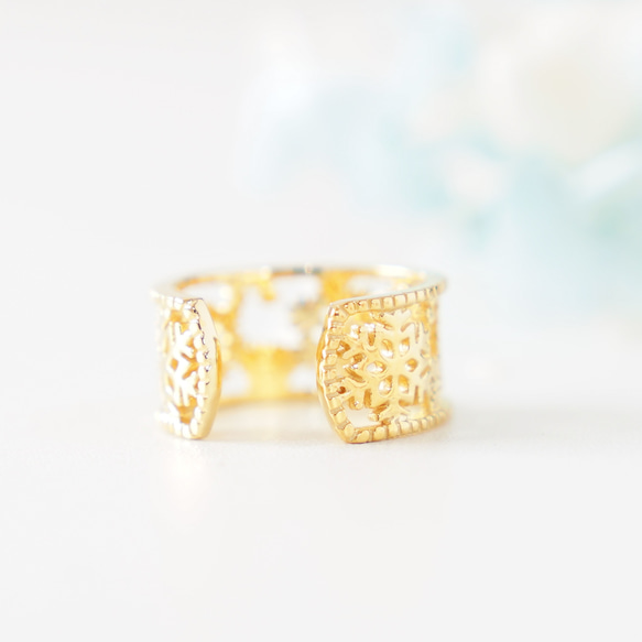 雪降る結晶の透かしオープンリング ゴールド《送料無料》冬 9枚目の画像