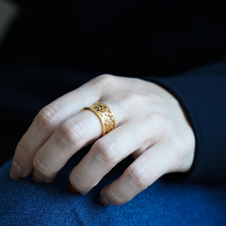 雪降る結晶の透かしオープンリング ゴールド《送料無料》冬 6枚目の画像