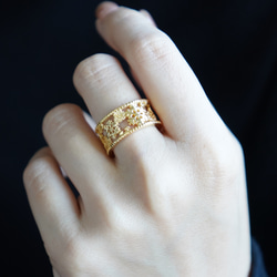 雪降る結晶の透かしオープンリング ゴールド《送料無料》冬 4枚目の画像