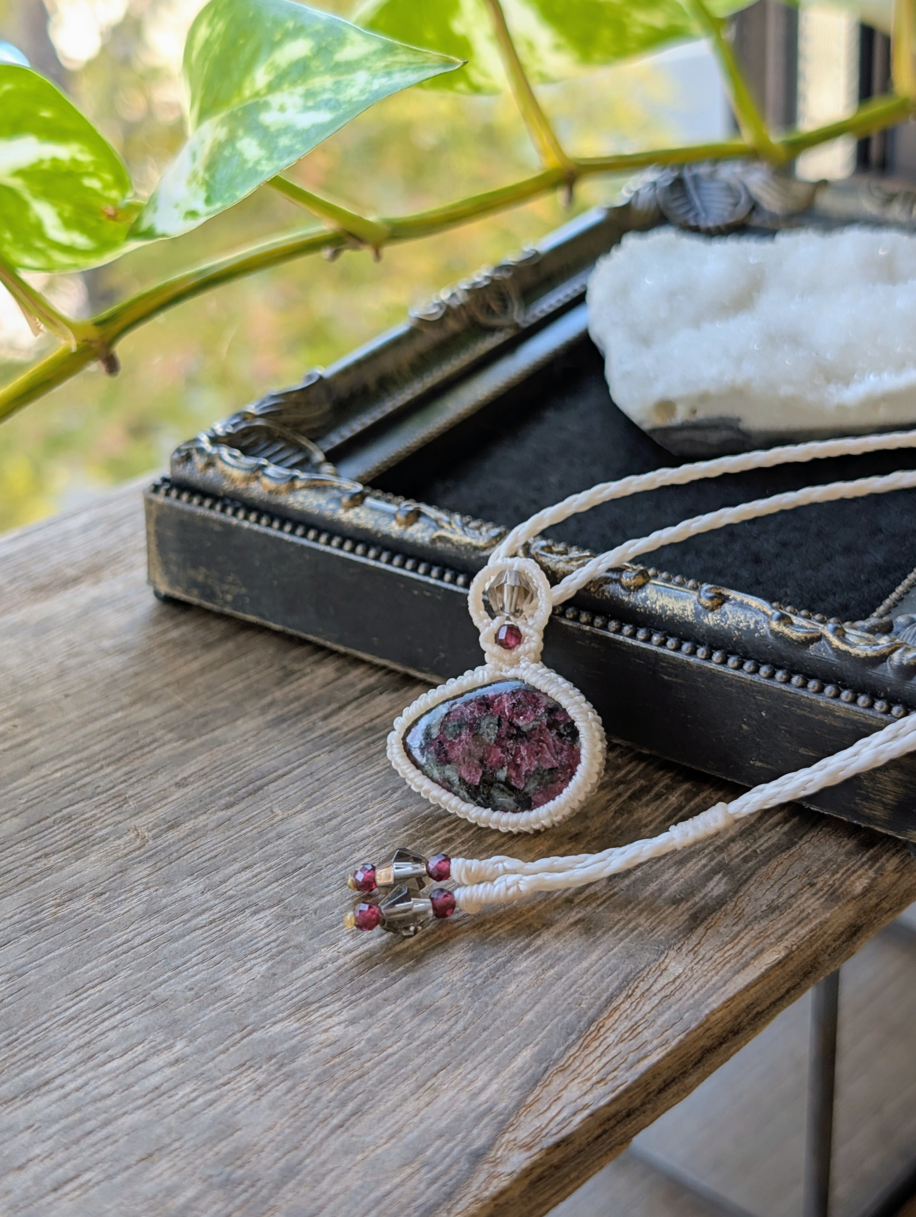 ✩小さめ☆ユーディアライト☆マクラメ編みネックレス 457・マクラメネックレス