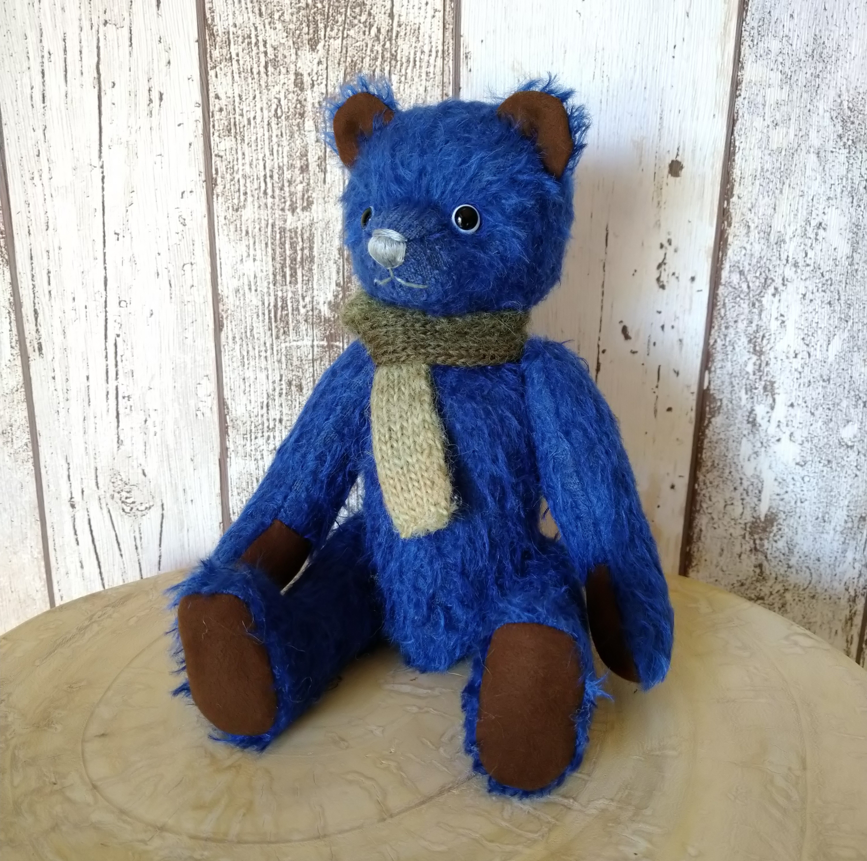 群青色のテディベア