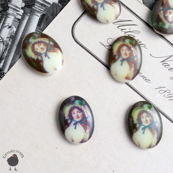 カボション・ヴィンテージ肖像画 13ｘ18mm 青いリボン【1個】CB25-2 3枚目の画像