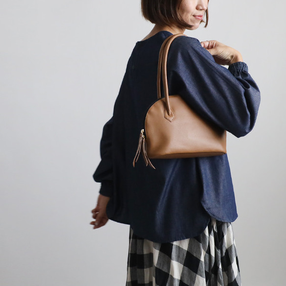 ＊新作　上質シュリンク　PUレザー　トート　ハンド　バッグ　鞄　肩掛け　キャメル　茶　P94C 12枚目の画像