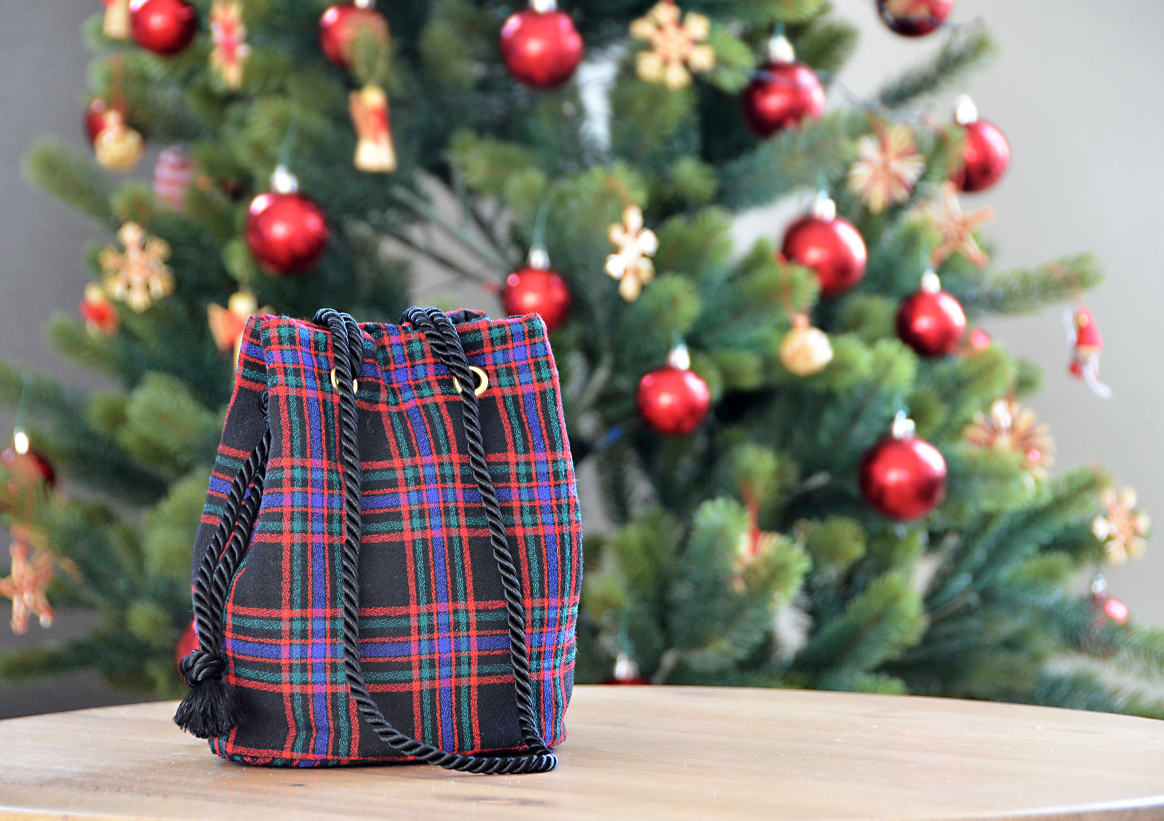 数量限定! ウールタータンチェック　2way ポシェットマリンバッグ　ミニショルダー　ネオン　クリスマスギフト・ご褒美