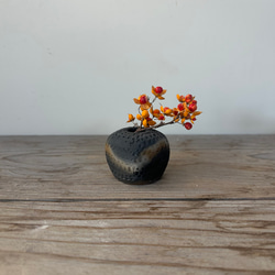 炭化焼成 小さな一輪挿し 一輪挿し・花瓶・花器 福美よう 通販