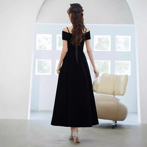 オフショルダー 黒 サテン/ベロア パーティードレス シンプル 韓国風