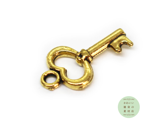 小さな中空のハートの形の鍵のチャーム（アンティークゴールド/ハートキー）6個セット #C-0383 3枚目の画像