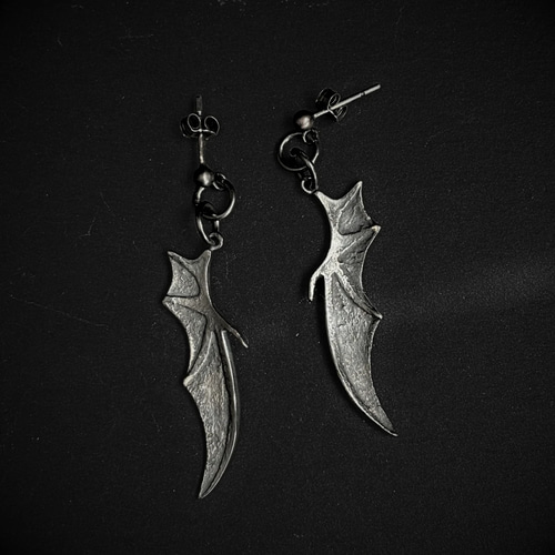 Devil】意志を纏う 片翼フェザー ピアス ピアス（フープ） Spade of