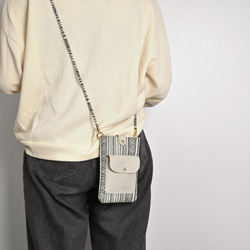 スマホポシェット 【 白縞】 スマホショルダー 革 レザー HZ14K 8枚目の画像