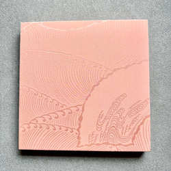着物のファブリックパネル　桜色と遊ぶ小鳥（2枚セット） 22×22cm インテリア　着物リメイク　アートパネル　正月飾り 10枚目の画像