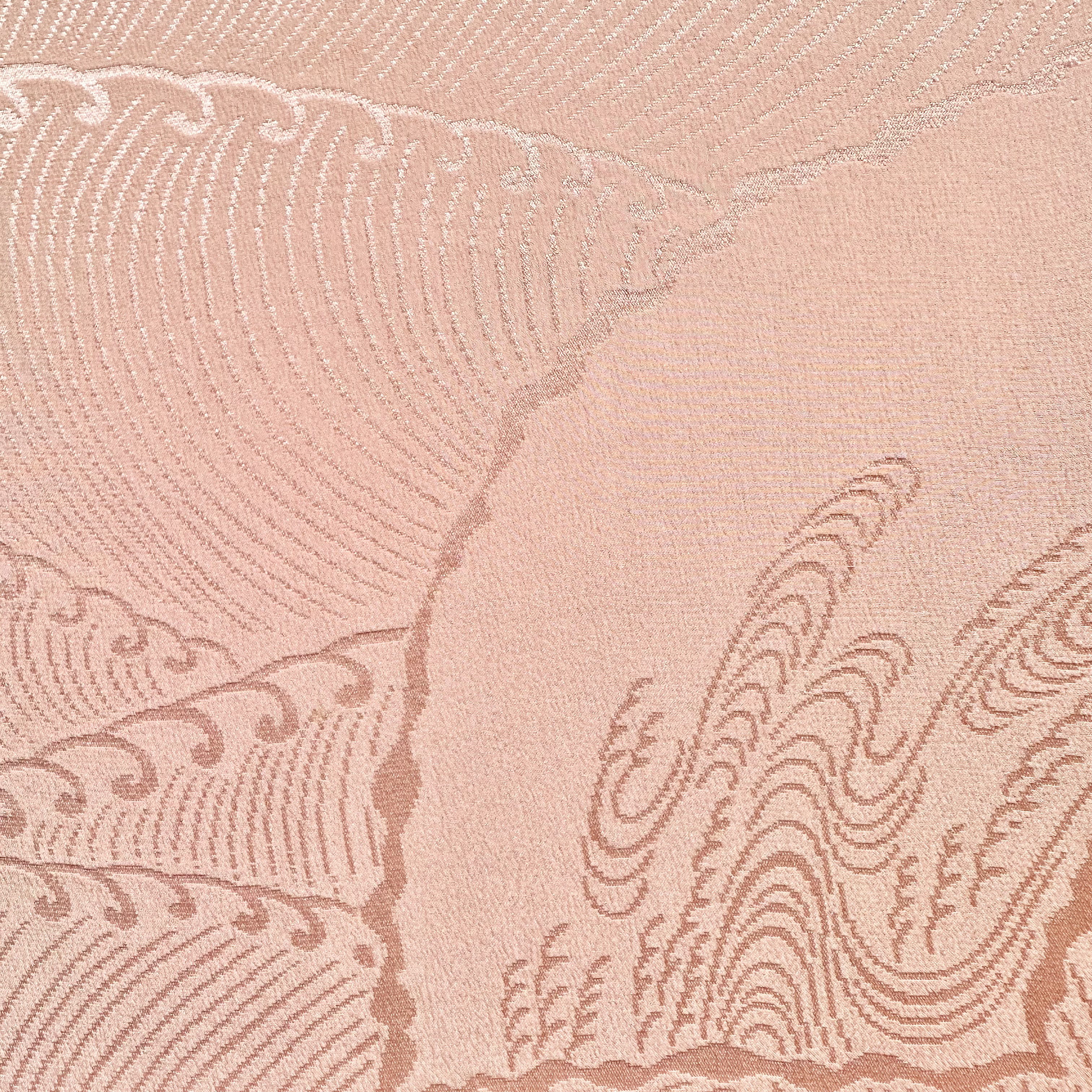 着物のファブリックパネル　桜色と遊ぶ小鳥（2枚セット） 22×22cm インテリア　着物リメイク　アートパネル　正月飾り