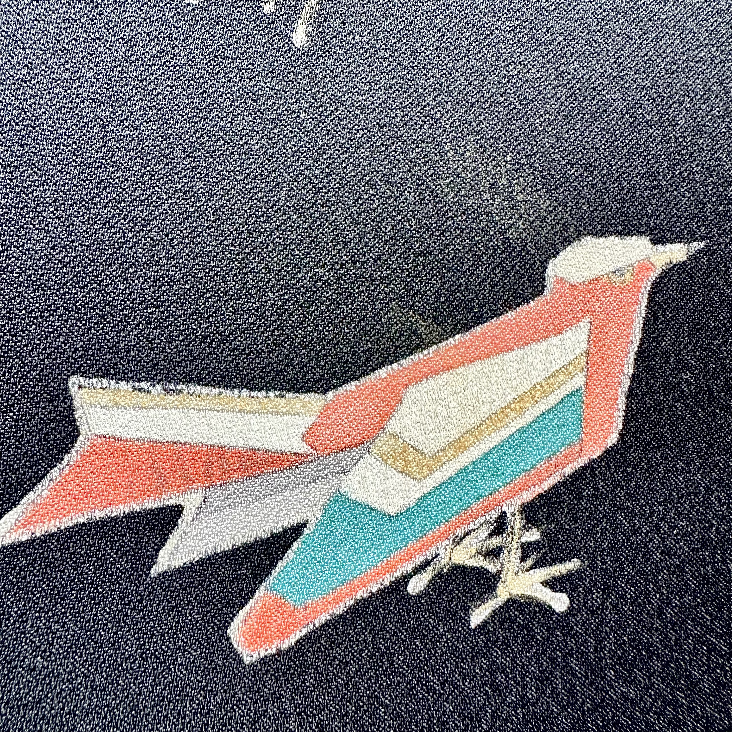 着物のファブリックパネル　桜色と遊ぶ小鳥（2枚セット） 22×22cm インテリア　着物リメイク　アートパネル　正月飾り
