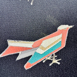 着物のファブリックパネル　桜色と遊ぶ小鳥（2枚セット） 22×22cm インテリア　着物リメイク　アートパネル　正月飾り 9枚目の画像