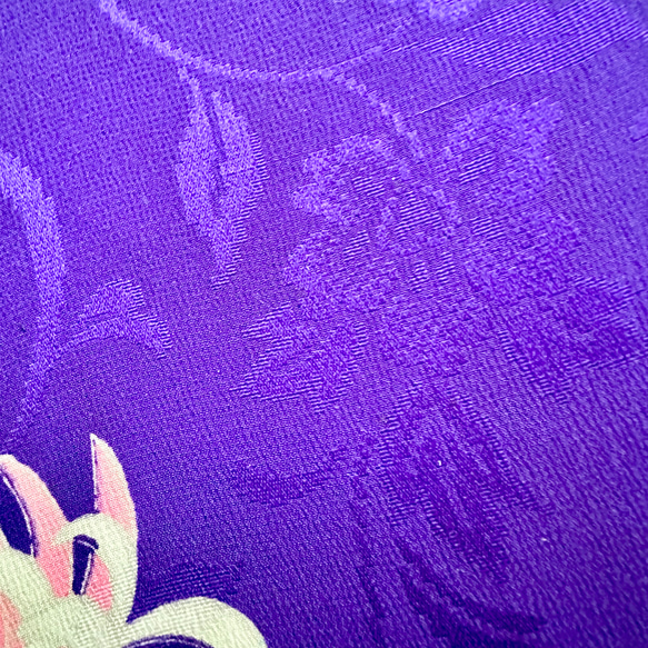 着物のファブリックパネル　紫に菊花（2枚セット） 22×22cm インテリア　着物リメイク　アートパネル　正月飾り　玄関 12枚目の画像