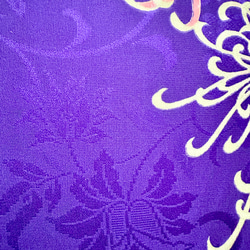 着物のファブリックパネル　紫に菊花（2枚セット） 22×22cm インテリア　着物リメイク　アートパネル　正月飾り　玄関 8枚目の画像