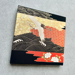 着物のファブリックパネル　輝く雲と鶴　 22×22cm インテリア　着物リメイク　アートパネル　和モダン 正月飾り　玄関 3枚目の画像