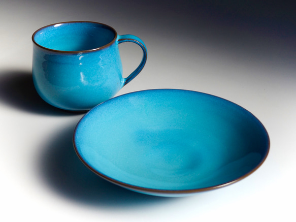 天藍色杯碟 第2張的照片