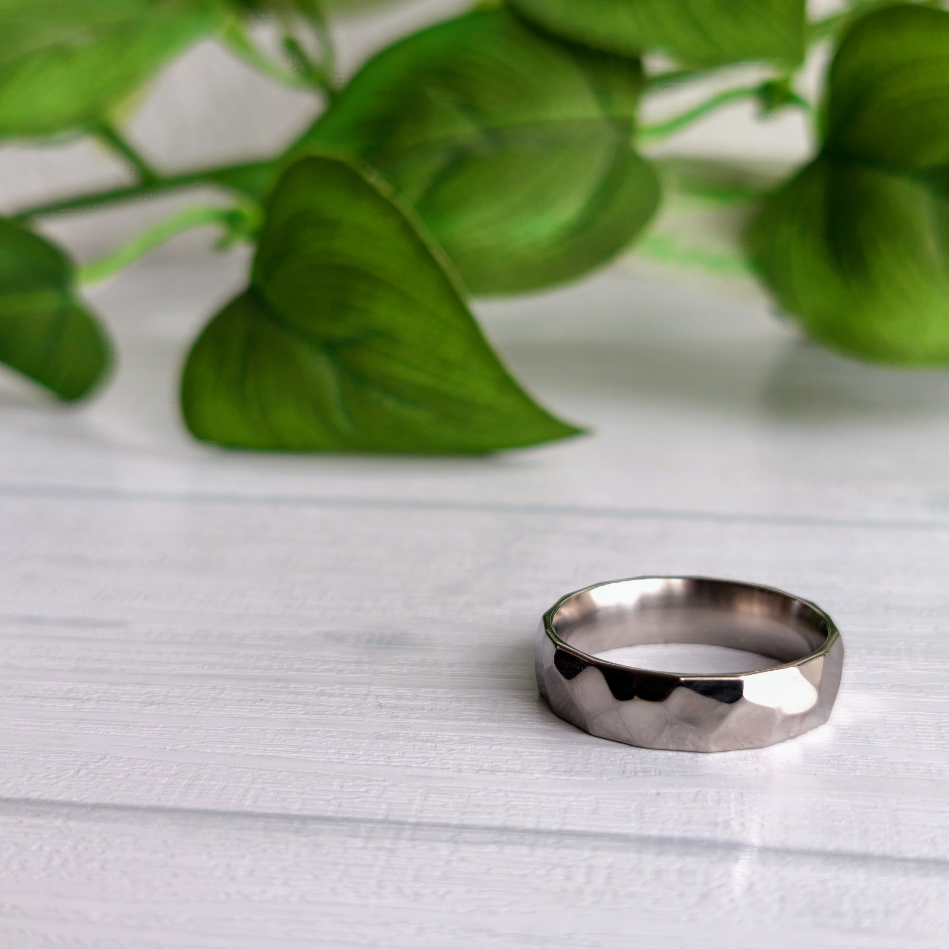 純チタンリング　『槌目～Tsuchime style』　金属アレルギー対応　メンズ　16号/19号/22号　期間限定