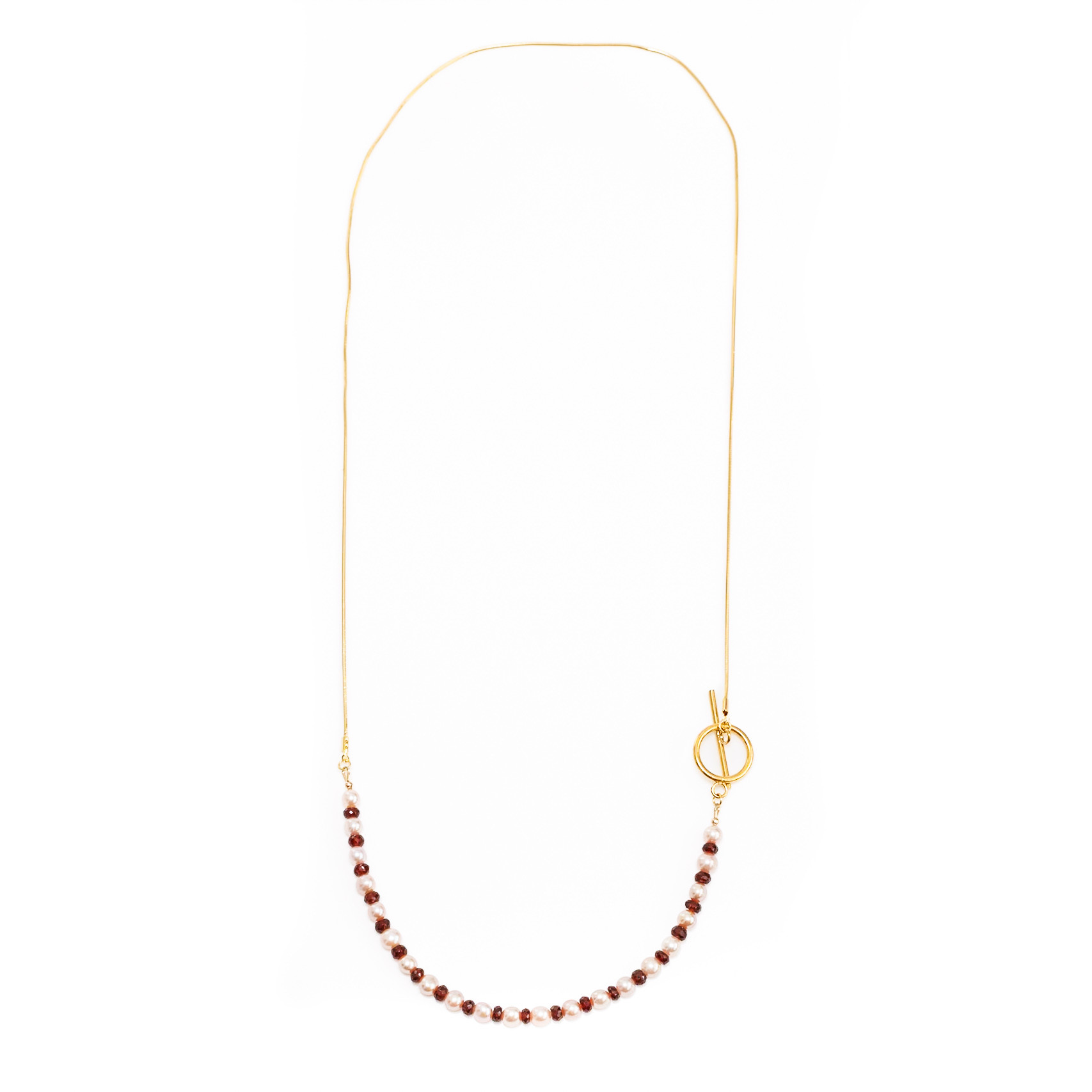 淡水パールとガーネットの3wayネックレス スネークチェーン 冬の装いに映えるロングデザイン