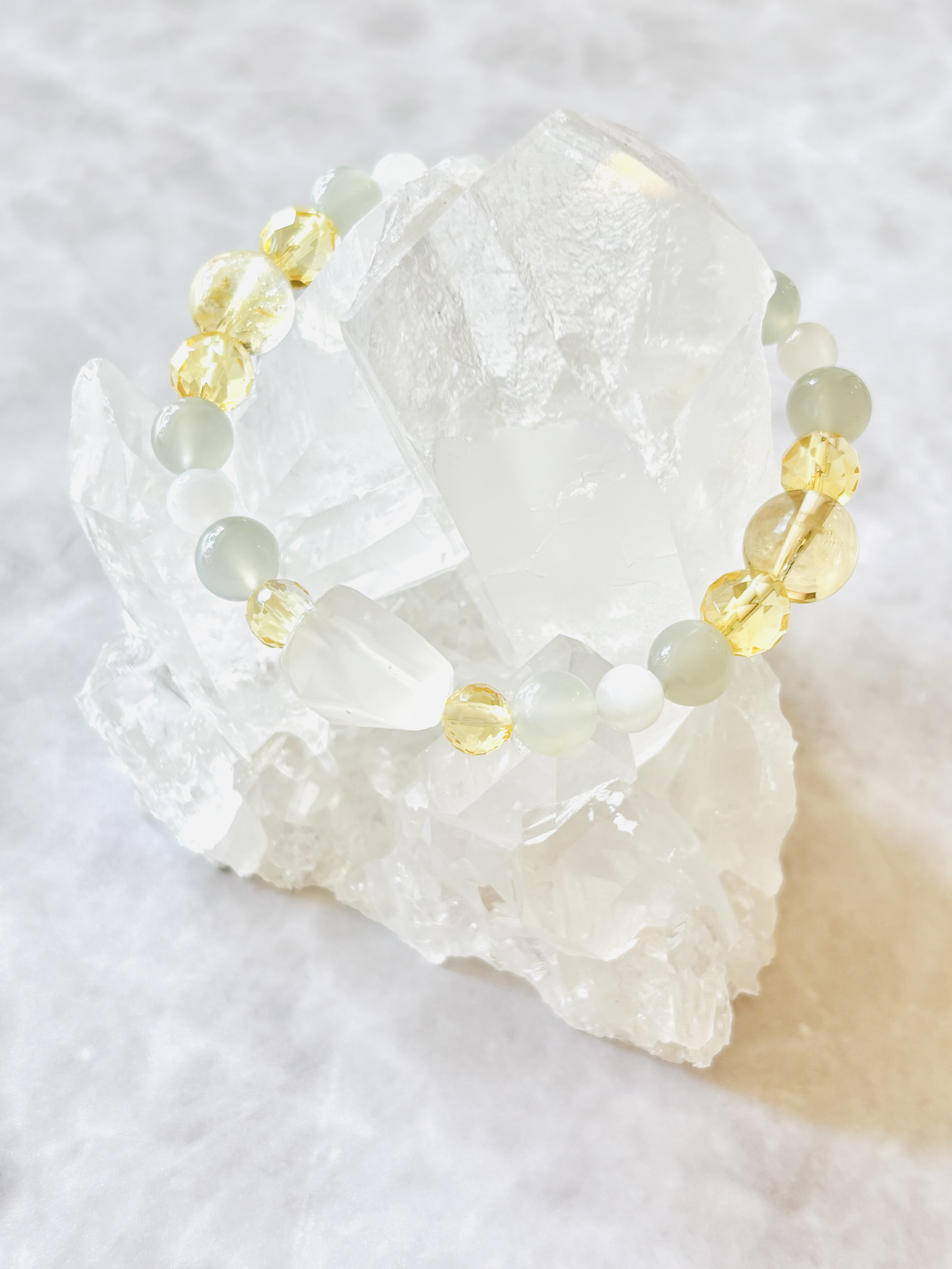 光の雫　✴︎シトリン×ムーンストーン×ミルキークォーツのブレスレット