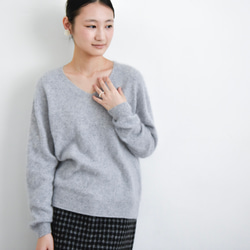 【カシミヤ100%★無縫製】超柔らか起毛│ シームレス│ バルーンスリーブ │Vネック│上品│T-237 15枚目の画像