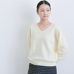 【カシミヤ100%★無縫製】超柔らか起毛│ シームレス│ バルーンスリーブ │Vネック│上品│T-237 17枚目の画像