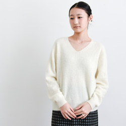 【カシミヤ100%★無縫製】超柔らか起毛│ シームレス│ バルーンスリーブ │Vネック│上品│T-237 16枚目の画像