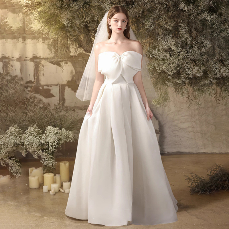 ノースリーブ 白 黒 リボン ウェディングドレス シンプル 花嫁 結婚式 パーティー 演奏会 二次会 前撮り HL338