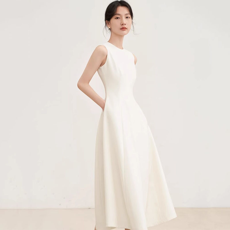 ノースリーブ ベージュ 黒 パーティードレス シンプル 韓国風 結婚式 パーティー 演奏会 二次会 前撮り HL345