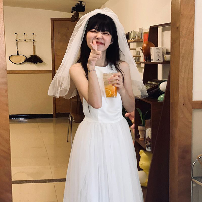 ノースリーブ 白 黒 ウェディングドレス シンプル 花嫁 結婚式 パーティー 演奏会 二次会 前撮り HL347