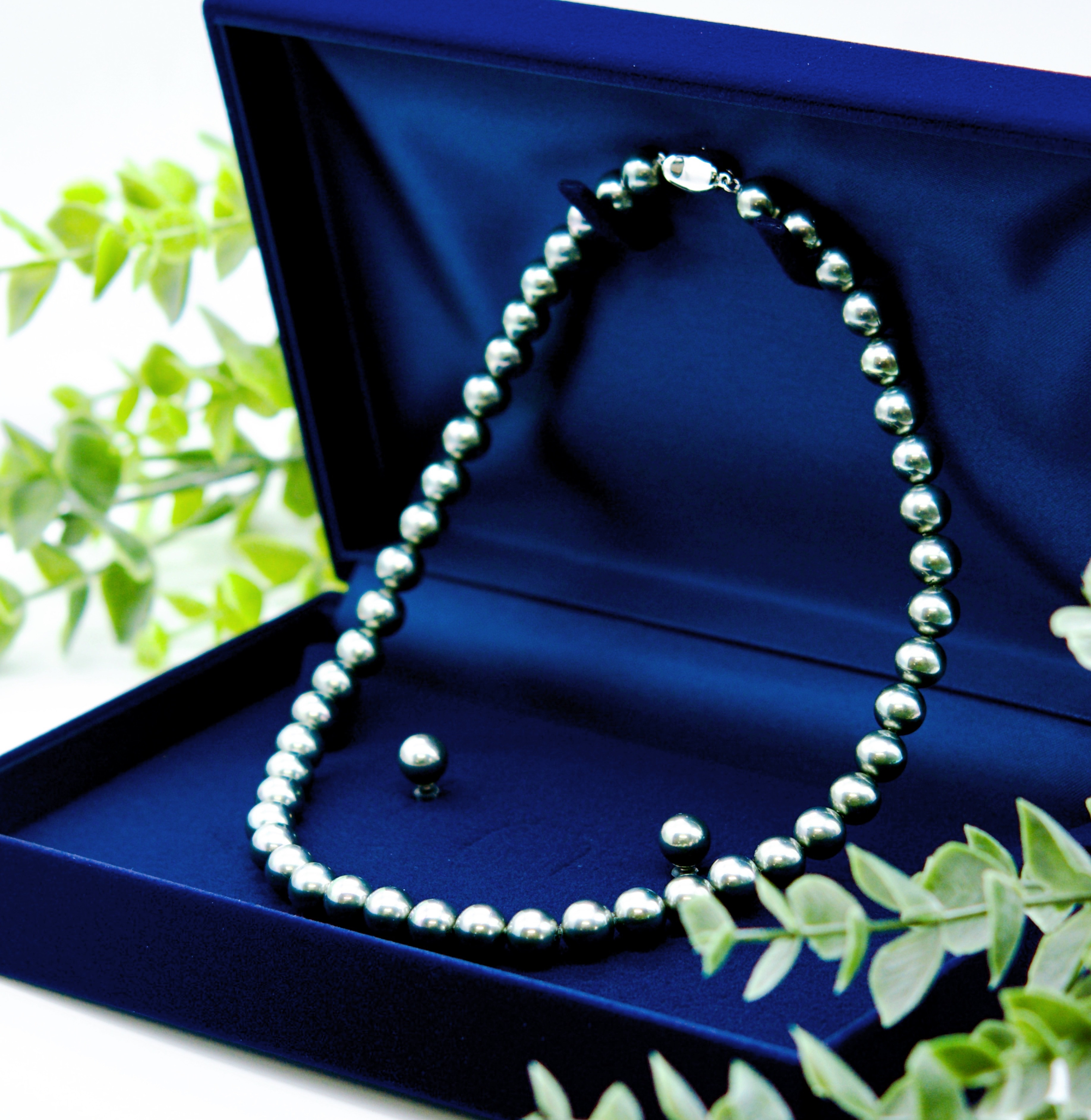 【迷わないフォーマル】グレーパールネックレス&ピアスorイヤリング•セット【送料無料/冠婚葬祭/弔事/お葬式】