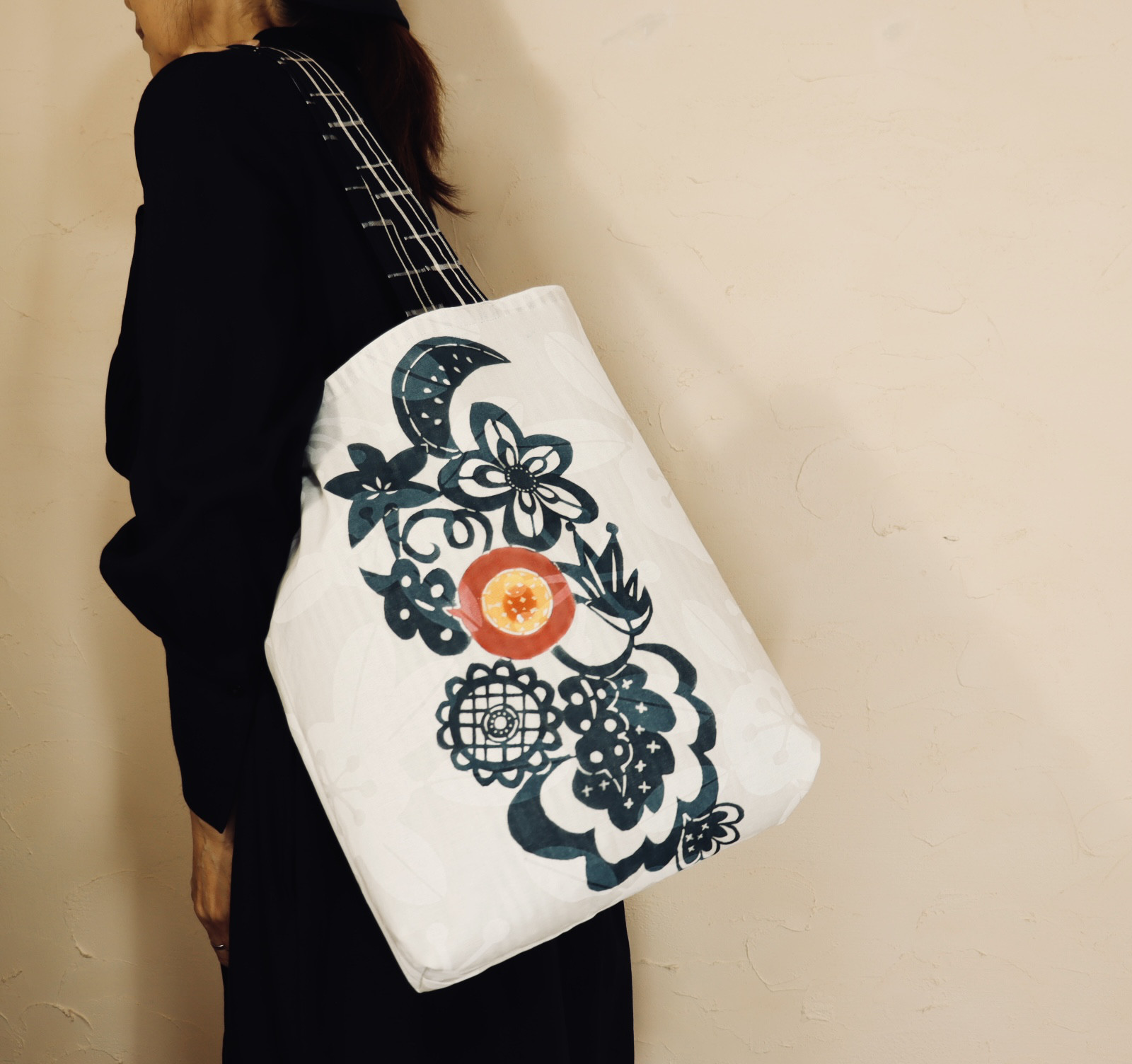 【手染めトートバック】ボタニカルフルーツ　ザクロ