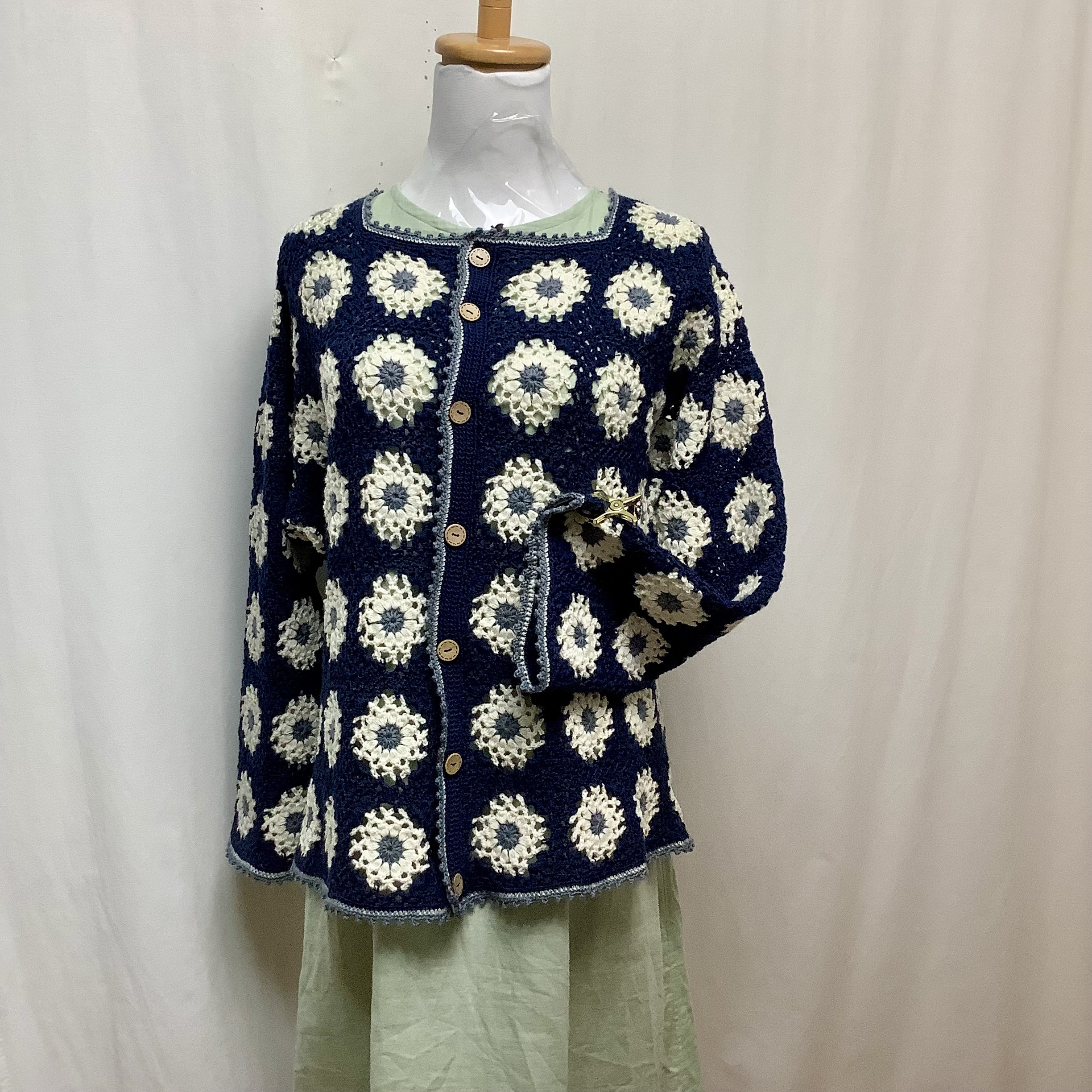 秋冬ウール●M~LL●モチーフ編みカーディガン(紺系)