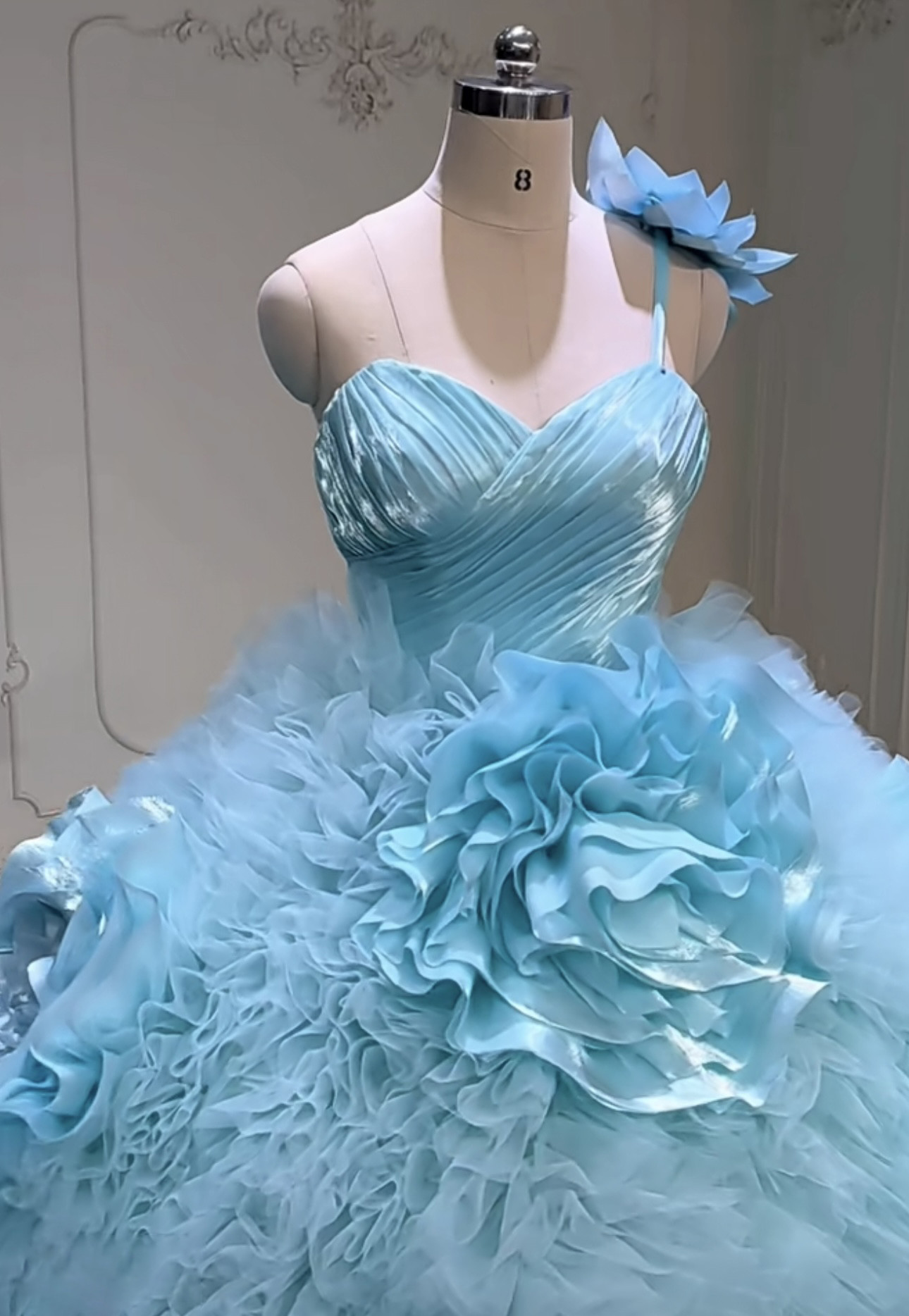 多色　お花飾り　薔薇ローズ　フリルチュール　ボリューム　プリンセスライン　袖無し　編み上げ　パーティー音楽会コンテスト