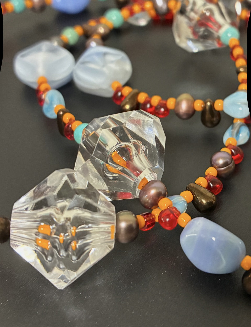 ハートクリスタルビーズネックレス