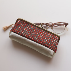 聖誕節限量假日禮盒：眼鏡盒和親子皮夾套裝 第8張的照片