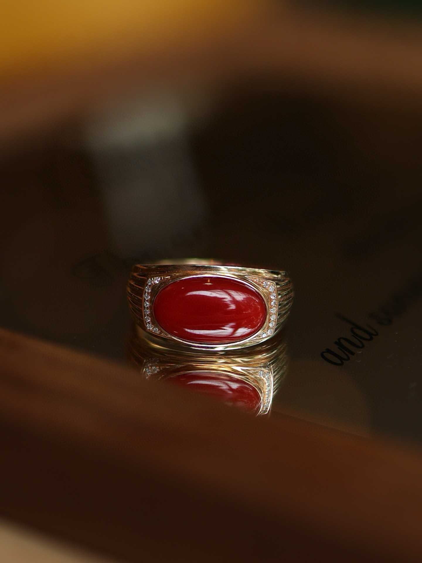 「幸運」 K18イエローゴールド　天然赤サンゴ 珊瑚  情熱　3月誕生石　リング　天然ダイヤモンド