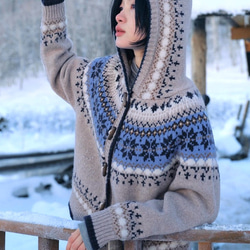 フード付き ウール100%フェアアイル編みセーター/カーディガン【秋冬春】 2枚目の画像