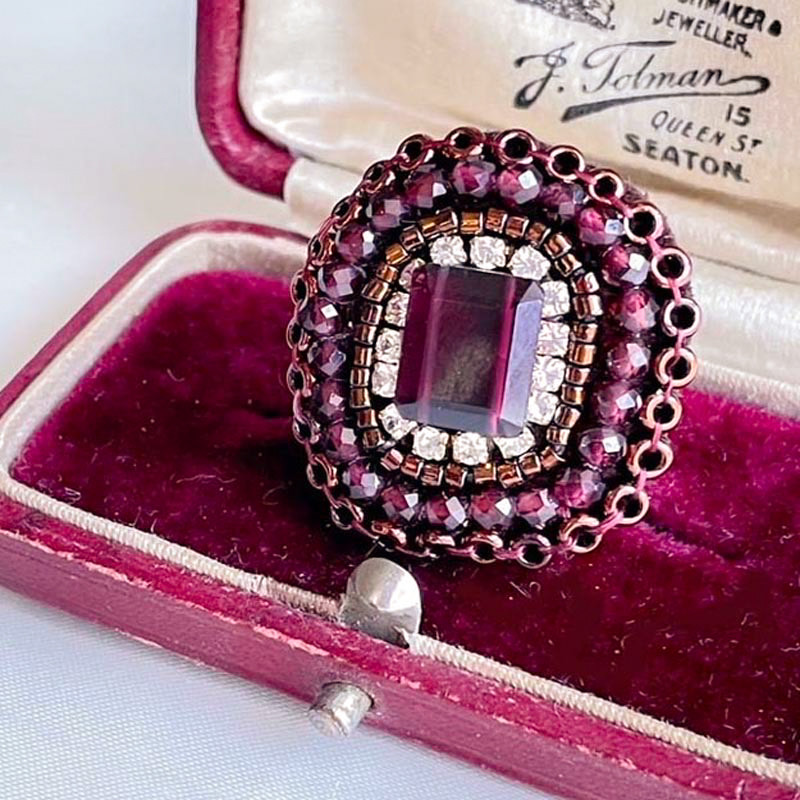 ガーネット ビーズ 刺繍 リング (指輪) 天然石 リング 大粒 赤 リング 1月誕生石 大ぶり リング 還暦祝い