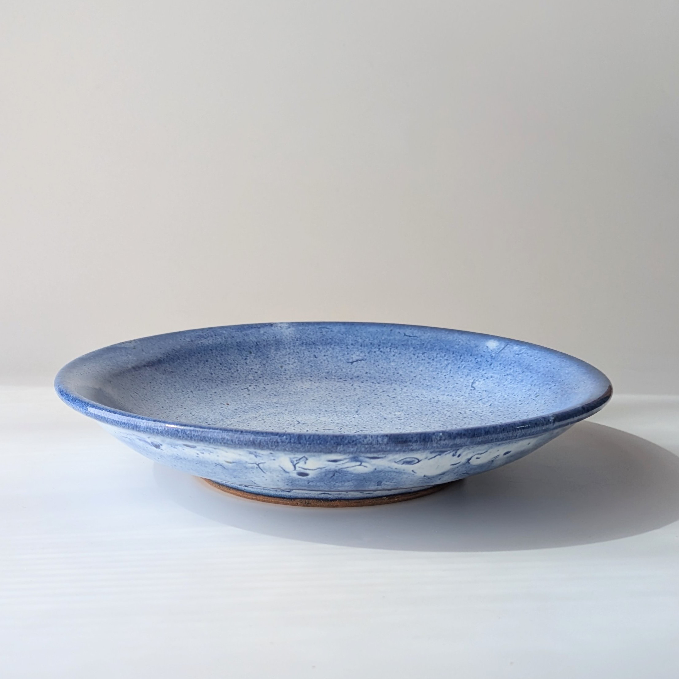 きれいなブルーの中皿　【手仕事　民藝　和　陶器　窯元】