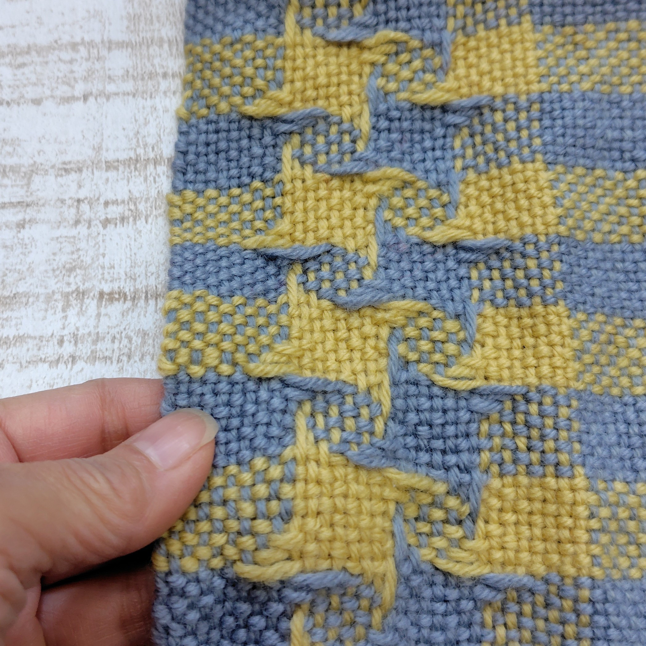 北欧っぽい風車織りミニマフラー　手織り　ブルーグレー＆レモンイエロー