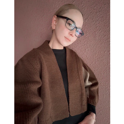 選擇您的長度❤️RATA原創❤️成熟女性披肩針織衫❤️不對稱撞色袖子❤️時尚棕色❤️附贈別針 第10張的照片