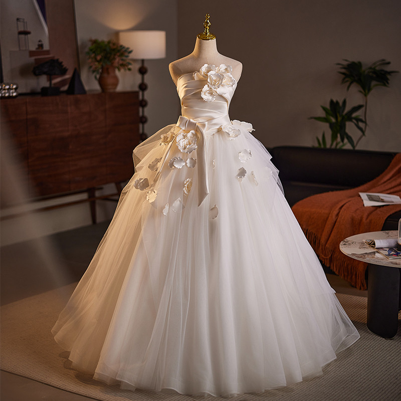 豪華 白 ふわふわ 立花 パーティードレス ウェディングドレ 誕生日 成人式 演奏会 二次会 前撮り 披露宴 09003