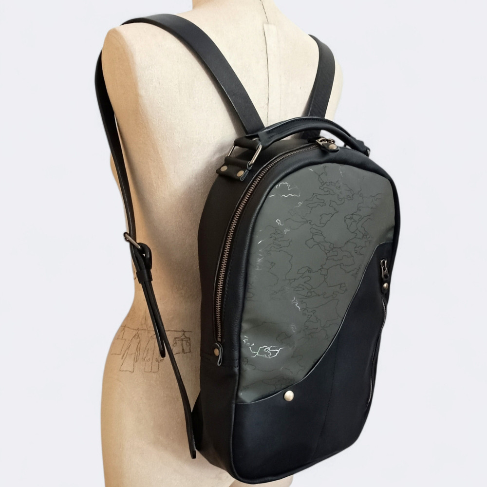 軽くて丈夫!雨でも安心 A4対応 バイカラーリュックサック カモフラージュ柄 チャコールグレー【nl001du2】