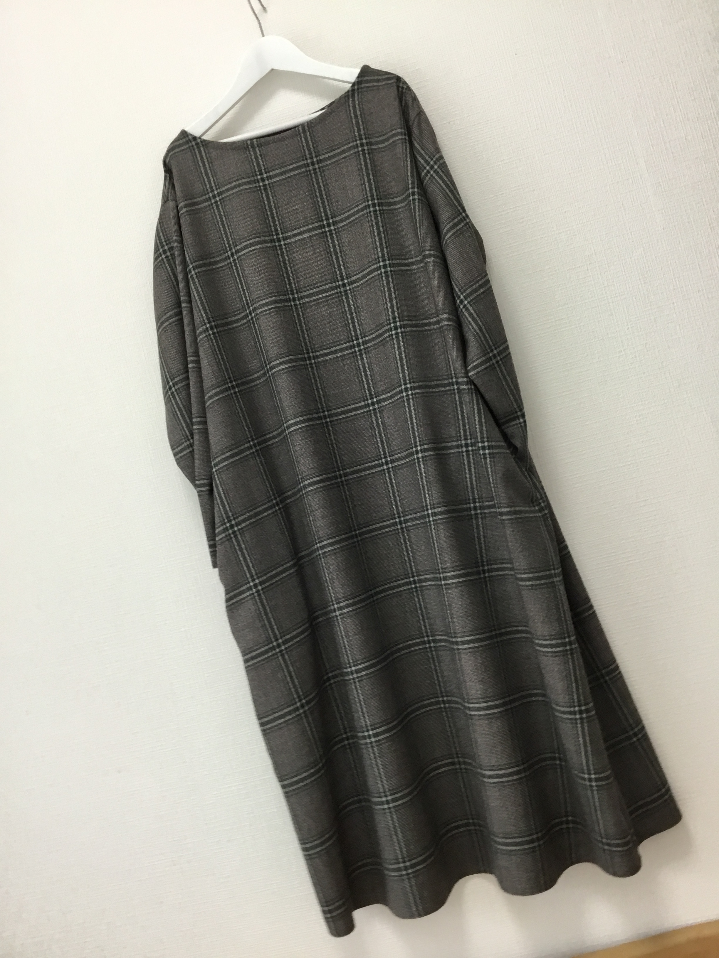 国産高級生地、タスマニアラムウール格子チェック◾️ワンピース〜フリーサイズ