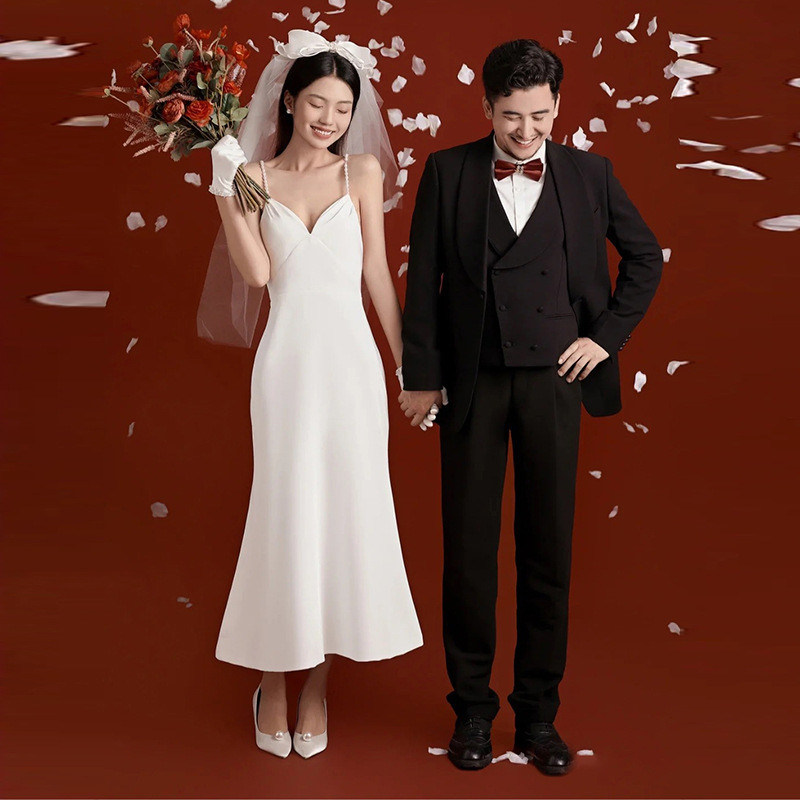 ノースリーブ 白 黒 ウェディングドレス シンプル 花嫁 結婚式 パーティー 演奏会 二次会 前撮り HL357