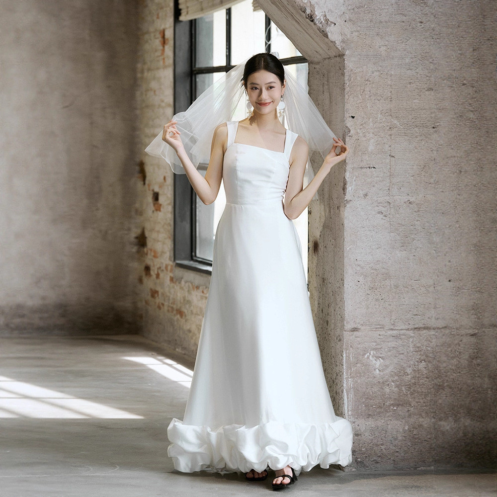 ノースリーブ 白 黒 ウェディングドレス シンプル 韓国風 花嫁 結婚式 パーティー 演奏会 二次会 前撮り HL362