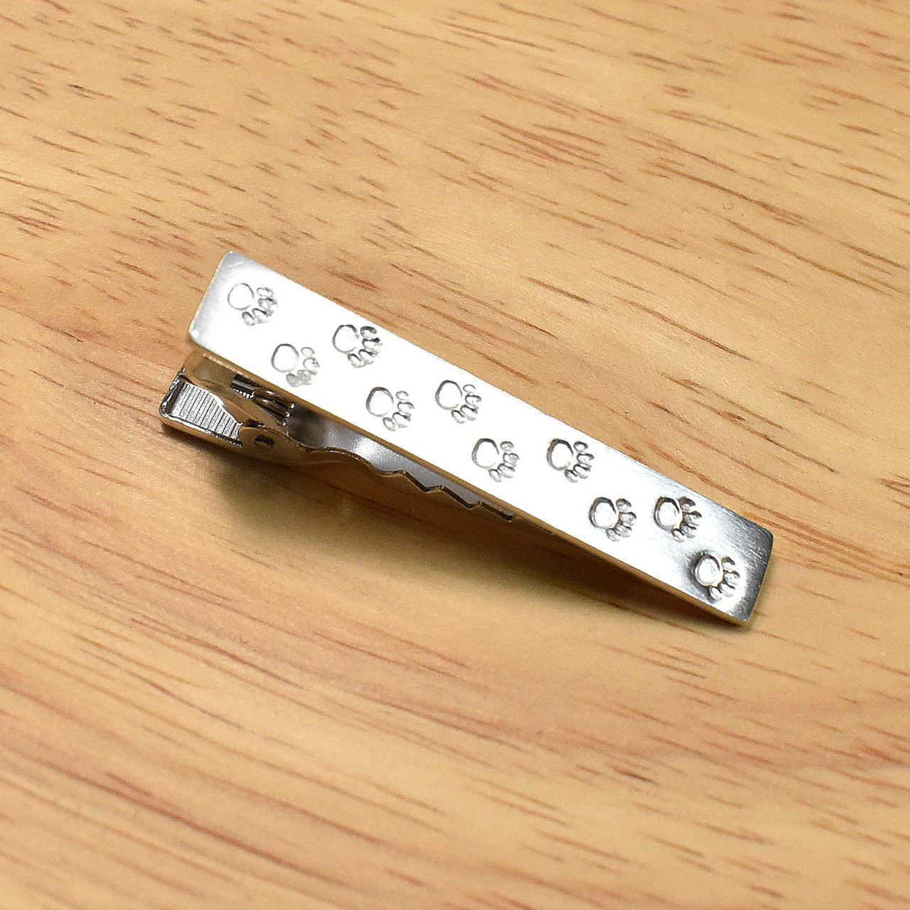 猫の足跡のネクタイピン シルバー製