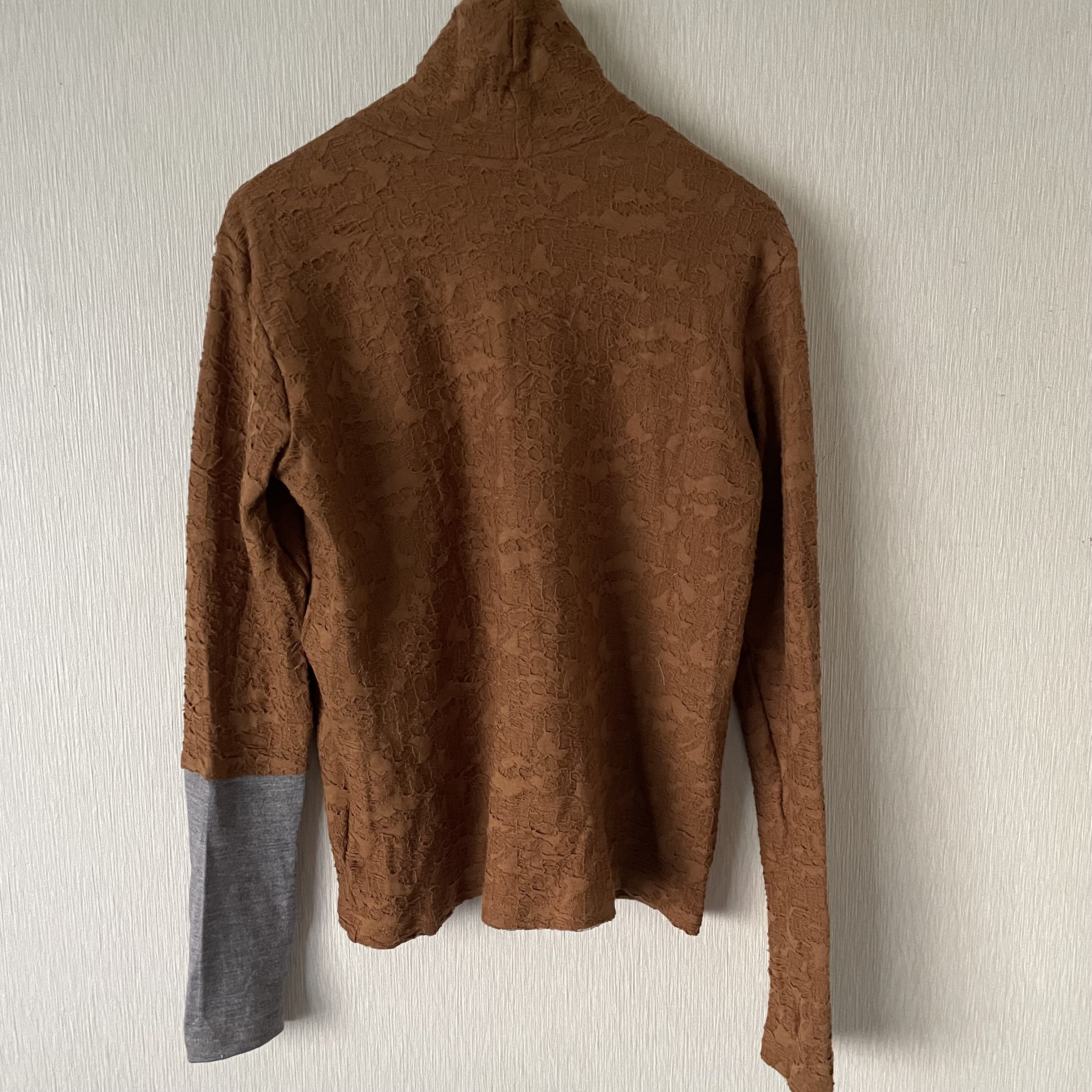 変り織切替え長袖タートルカットソー　からし×グレーＦ